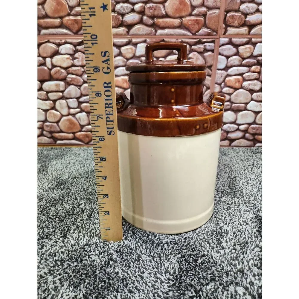 McCoy Pottery #331  Brown Milk Bottle With Lid Bean Pot Pattern USA